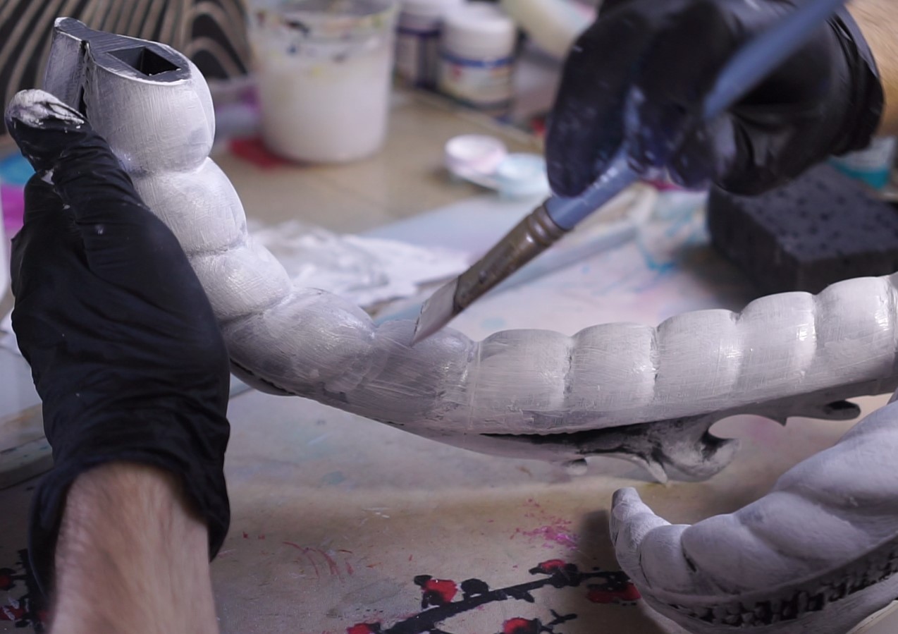 Покрываем шпаклёвкой и грунтом